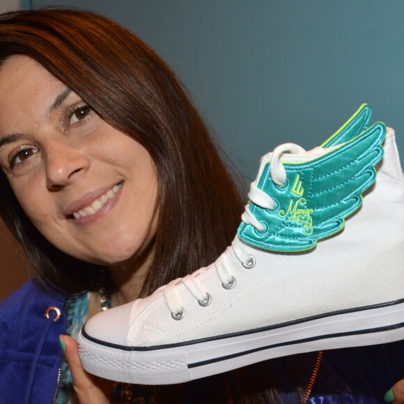 Marion Bartoli lance sa collection d'ailes "Wingista" au salon Who's Next à Paris le 27 janvier 2014.