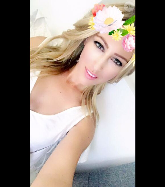 Caroline (Beauté Active) souriante sur Instagram