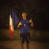 Théo Griezmann pose avec le maillot de la France, le 4 juillet 2016.