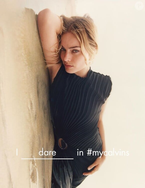 Margot Robbie - Campagne #mycalvins de Calvin Klein, automne 2016. Photo par Tyrone Lebon.