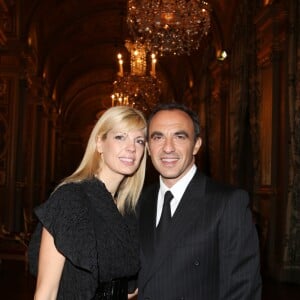 Exclusif - Nikos Aliagas et sa compagne Tina Grigoriou - Soirée annuelle de la FIDH (Fédération Internationale des Droits de l'homme) et 65e anniversaire de la Déclaration universelle des Droits de l'Homme à l'Hôtel de Ville de Paris le 10 décembre 2013.