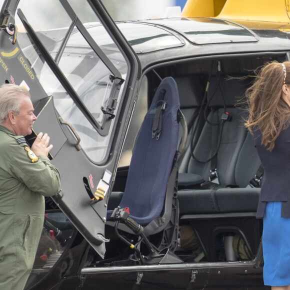 Catherine Kate Middleton, duchesse de Cambridge, Le prince William, duc de Cambridge et leur fils le prince George assistent au Royal International Air Tattoo le 8 juillet 2016.