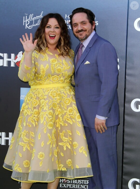 Melissa McCarthy et son mari Ben Falcone - Célébrités lors de la première de Ghostbuster à Hollywood le 9 juillet 2016.
