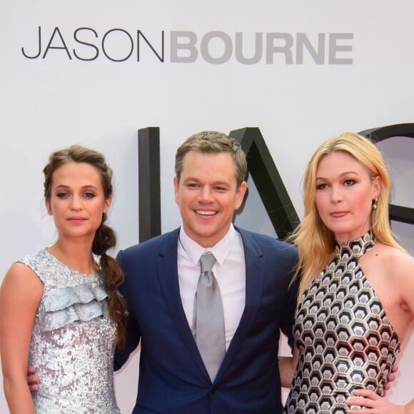 Alicia Viketer, Matt Damon et Julia Stiles à la première Européenne Jason Bourne à Londres, le 11 juillet 2016 © Chris Joseph/i-Images via Bestimage