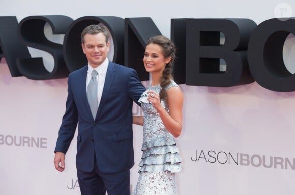 Matt Damon et Alicia Vikander arrivant à la 1ère avant-première européenne "Jason Bourne" au Odeon, Leicester Square à Londres, le 11 juillet 2016.  European Premiere of Jason Bourne Red Carpet Arrivals, at The Odeon, Leicester Square in London, on July 11, 2016.11/07/2016 - Londres