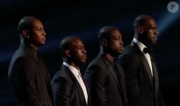 Carmelo Anthony, Chris Paul, Dwyane Wade et LeBron James ont appelé avec gravité à la fin des violences raciales aux Etats-Unis, en préambule à la soirée des ESPY Awards, le 13 juillet 2016.
