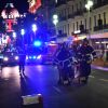 Exclusif - Terrible attentat à Nice sur la promenade des Anglais après le feu d'artifice lors de la fête nationale du 14 juillet 2016. Dès la fin du feu d'artifice, un homme au volant d'un camion blanc a foncé dans la foule sur près de 2 kilomètres et a tué plus 84 personnes.