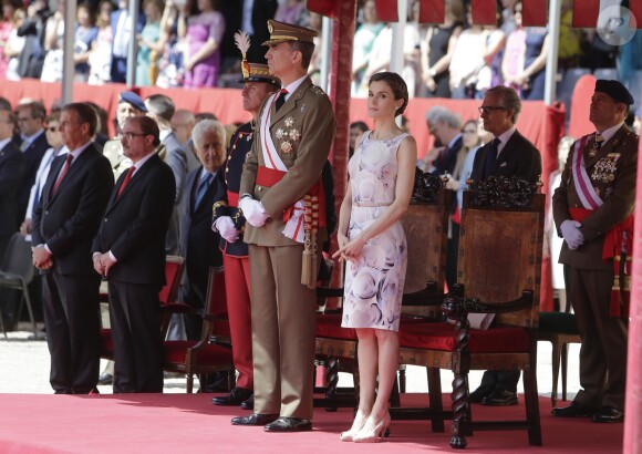 Le roi Felipe VI et la reine Letizia d'Espagne remettaient des diplômes à l'académie générale militaire à Zaragoza, le 14 juillet 2016.