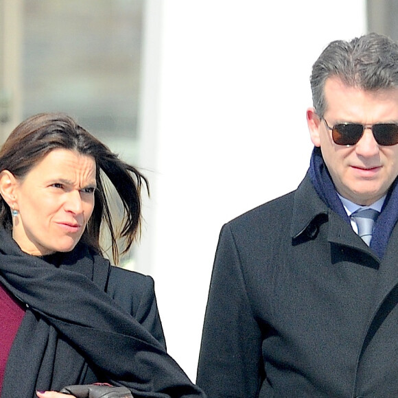 Aurélie Filippetti et Arnaud Montebourg quittent l'université de Princetown (New Jersey) le 19 février 2015 pour rejoindre leur hôtel.
