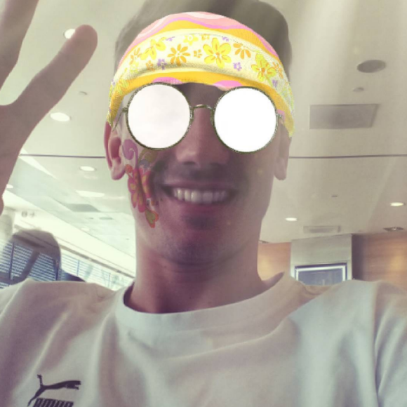 Antoine Griezmann en vacances, il oublie tout. Direction le soleil de Californie, le 19 juillet 2016.