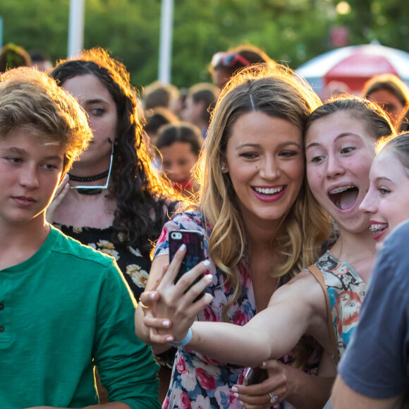 Blake Lively enceinte à l'inauguration de Target Cat & Jack dans le quartier de Brooklyn à New York, le 21 juillet 2016