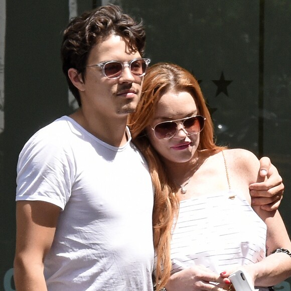 Lindsay Lohan et son compagnon Egor Tarabasov se promènent dans les rues de Madrid. Le 10 juin 2016