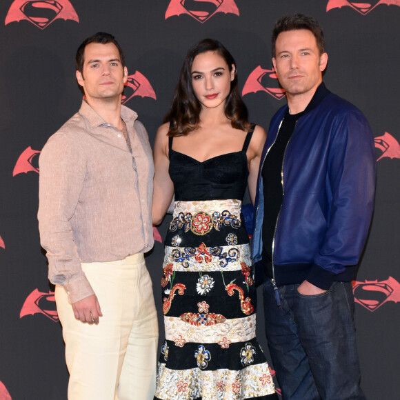 Henry Cavill, Gal Gadot, Ben Affleck à la première de 'Batman V Superman: Dawn Of Justice' à l'hôtel St. Regis à Mexico, le 20 mars 2016