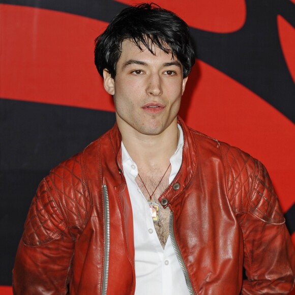 Ezra Miller lors de la première européenne du film "Batman V Superman : L'Aube de la Justice" au Odeon Cinema, Leicester Square à Londres, le 22 mars 2016.