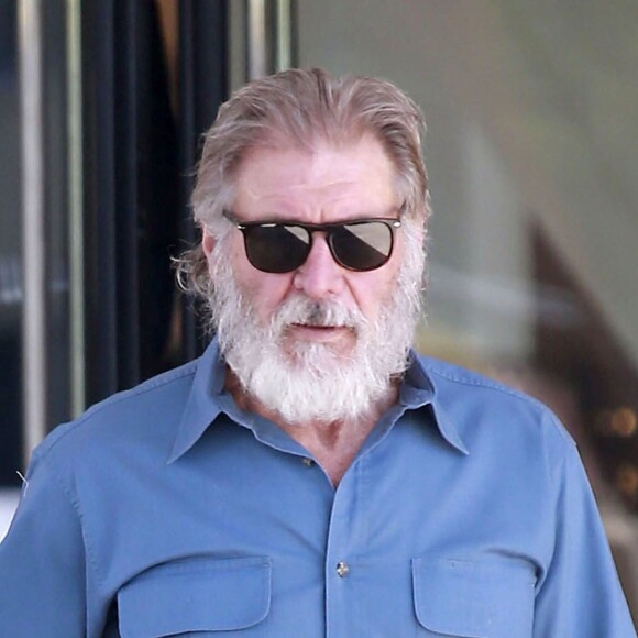Exclusif - Harrison Ford sort de la boutique "Barneys New York" à Beverly Hills. Los Angeles, le 16 juin 2016.