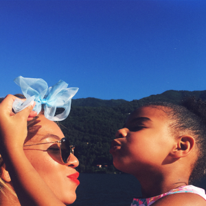 Photo de Beyoncé, Blue Ivy et Jay Z en Italie. Juillet 2016.