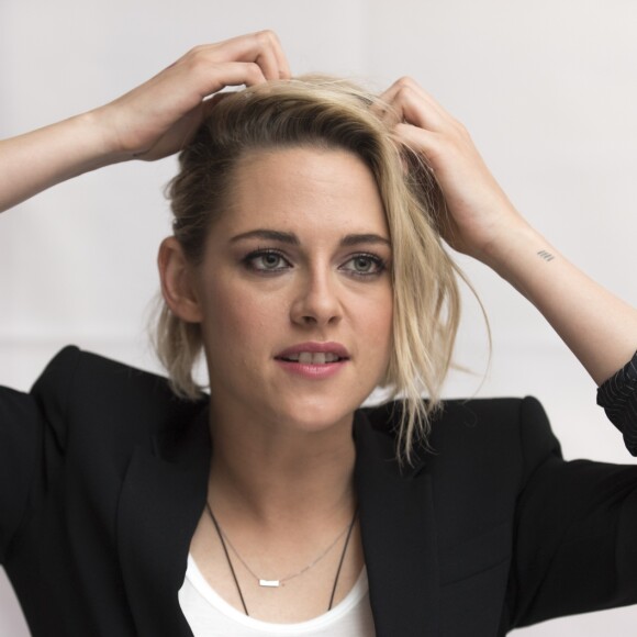 Kristen Stewart en conférence de presse pour le film "Cafe Society" au Crosby Street Hotel de New York le 12 juillet 2016.