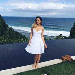 Clara Morgane, ravissante à Bali, fin juillet 2016.