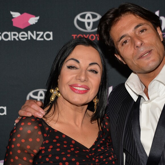 Giuseppe Polimeno et sa mère Marie France - Photocall de la soirée "Public Buzz Awards 2015" au Showcase à Paris le 1er avril 2015.