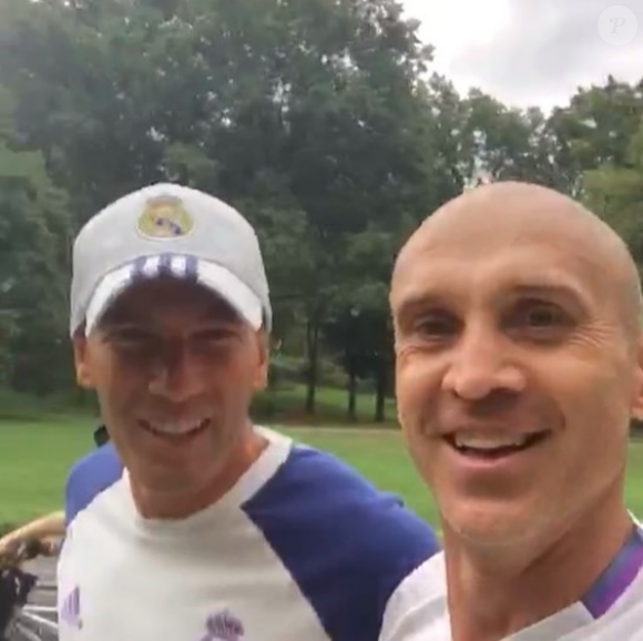 Zinedine Zidane, pendant une séance de running à Manhattan le 1er août 2016, a chambré Christian Vieri. L'Italien n'a pas manqué de lui répondre ! Photo Instagram, août 2016.
