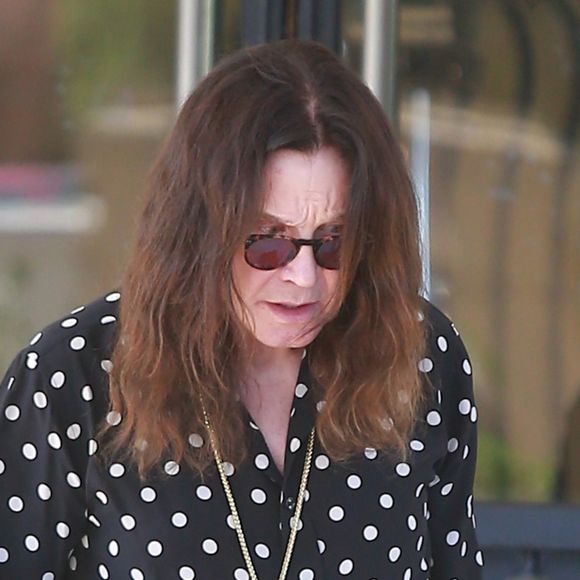 Sharon et Ozzy Osbourne font du shopping chez Barneys New York à Beverly Hills le 24 juillet 2016.