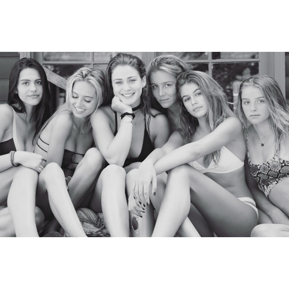 Lisa Rinna a publié une photo de ses filles Delilah Belle et Amelia Gray, en vacances avec Kaia Gerber la fille de Cindy Crawford. Photo publiée sur Instagram, le 3 août 2016