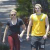 Chloë Grace Moretz et son compagnon Brooklyn Beckham font du sport en amoureux à Los Angeles, le 26 juin 2016