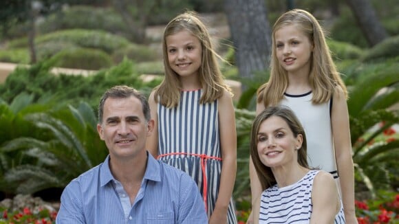 Letizia, Felipe, Leonor et Sofia d'Espagne : L'adorable famille pose à Marivent