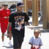 Tyga emmène son fils King Cairo Stevenson déjeuner au restaurant Genwa Korean BBQ avec des amis à Los Angeles, le 19 juillet 2016.