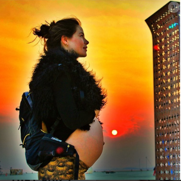 Michelle Monaghan affiche son baby bump au nom du "Bump Day", qui a lieu aux Etats-Unis le 3 août.