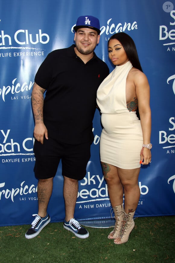 Rob Kardashian et sa fiancée Blac Chyna enceinte au Memorial Day Weekend du Sky Beach Club à Las Vegas, le 28 mai 2016 Reality star Rob Kardashian and model Blac Chyna host Memorial Day Weekend at Sky Beach Club in Las Vegas, Nevada on May 28, 2016.28/05/2016 - Las Vegas