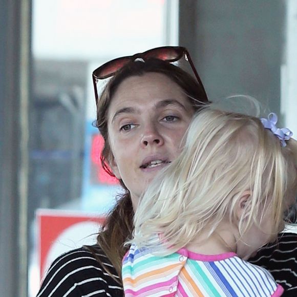 Drew Barrymore fait du shopping avec sa fille Frankie Barrymore Kopelman au Whole Foods à Hollywood, le 28 juin 2016