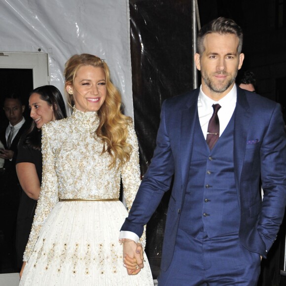 Blake Lively et son mari Ryan Reynolds - Gala de l'amfAR 2016 au Cipriani Wall Street à New York, le 10 février 2016.