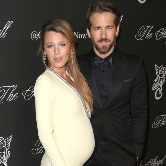 Blake Lively (enceinte) et son mari Ryan Reynolds lors du "Angel Ball 2014" à New York, le 20 octobre 2014.