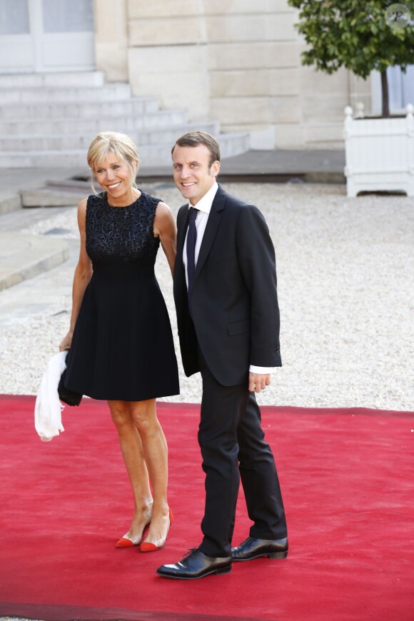 Emmanuel Macron et sa femme Brigitte Trogneux - Le roi Felipe VI et la reine Letizia d'Espagne, reçus par François Hollande, président de la République française, pour un dîner d' Etat au Palais de l'Elysée à Paris le 2 juin 2015.