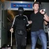 Orlando Bloom avec son fils Flynn et sa compagne Katy Perry arrivent à l'aéroport LAX de Los Angeles, Californie, Etats-Unis, le 9 août 2016