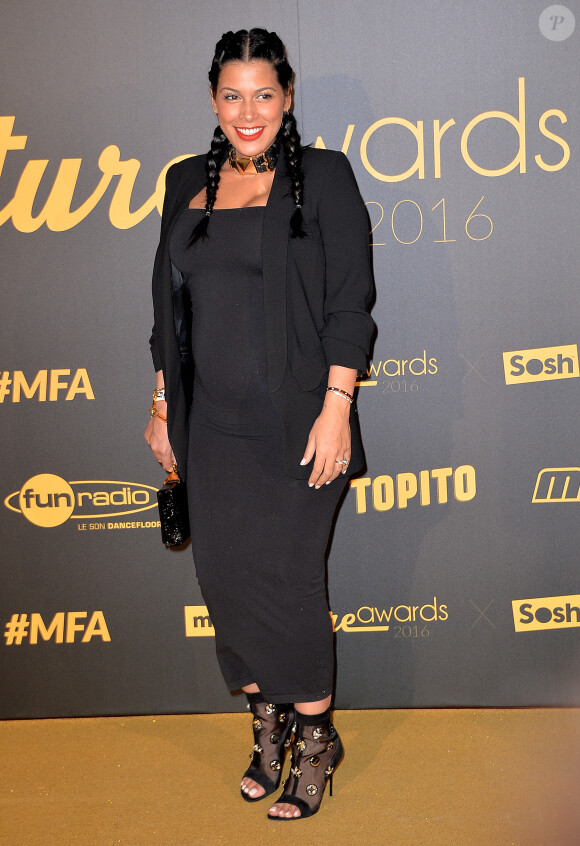 Ayem Nour enceinte à la cérémonie des Melty Future Awards 2016 au Grand Rex à Paris, le 16 février 2016. © Veeren/Bestimage