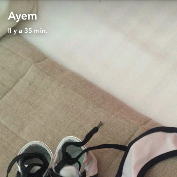 Ayem Nour dévoile la garde-robe d'Ayvin sur Snapchat, jeudi 11 août 2016