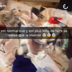 Ayem Nour dévoile la garde-robe d'Ayvin sur Snapchat, jeudi 11 août 2016