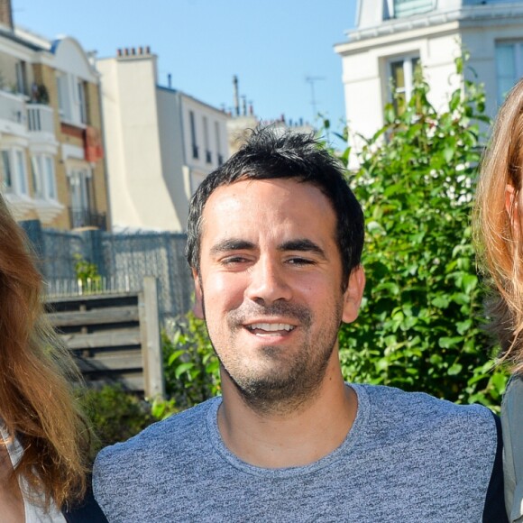 Carla Bruni-Sarkozy, Alex Goude et Maud Fontenoy - Présentation du programme pédagogiques de la Fondation M. Fontenoy à l'école Gustave Rouanet à Paris, le 22 juin 2016.