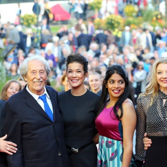Jean Rochefort et le jury qu'il présidait lors de la cérémonie de clôture et de la remise de prix de l'édition 2015 du Festival du Film Britannique de Dinard, le 3 octobre 2015.