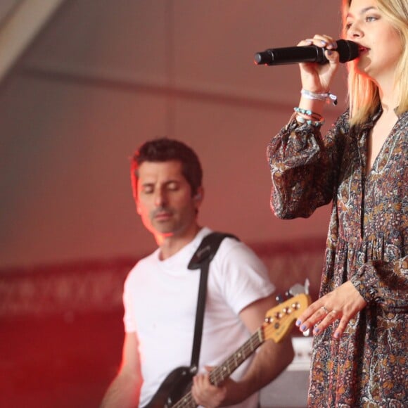 Louane Emera en concert au festival Solidays à l'hippodrome de Longchamp. Paris, le 26 juin 2016. © Lise Tuillier/Bestimage