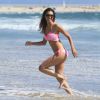 Exclusif - L'actrice Kara Royster (Pretty Little Liars, Agent K.C.) sur la plage de Santa Monica, le 14 août 2016. © CPA/Bestimage