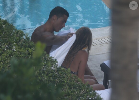 Exclusif - Cristiano Ronaldo avec Cassandre Davis à Miami le 30 juillet 2016