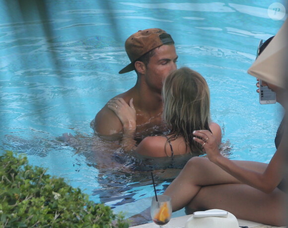 Exclusif - Cristiano Ronaldo avec Cassandre Davis à Miami le 30 juillet 2016