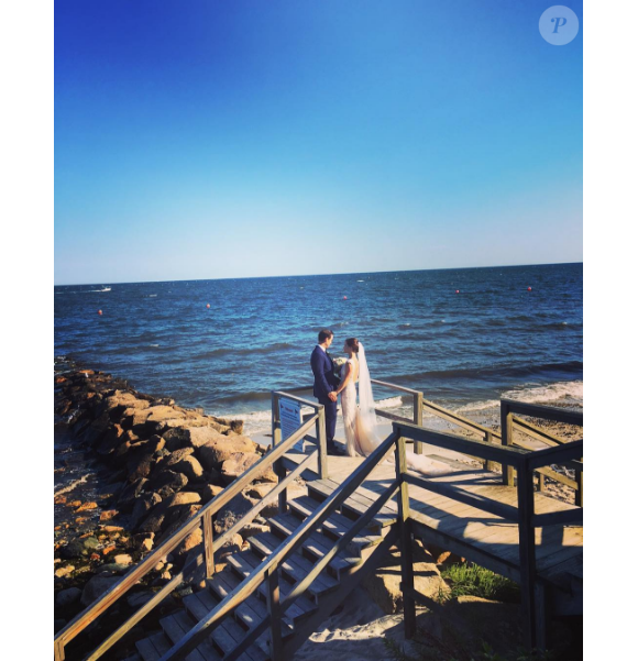 Sasha Cohen et son compagnon Tom May ont célébré leur mariage le 20 août 2016 à Cape Cod, dans le Massachusetts. Photo Instagram.