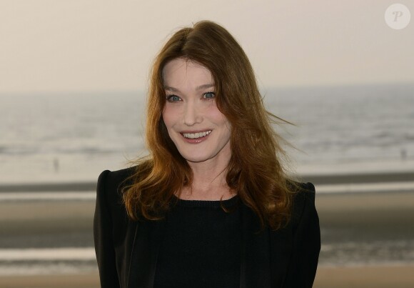 Carla Bruni-Sarkozy - Dîner d'ouverture au profit de l'association "Enfants du soleil" pendant le 30ème Festival du film de Cabourg en France le 9 juin 2016. © Coadic Guirec/Bestimage