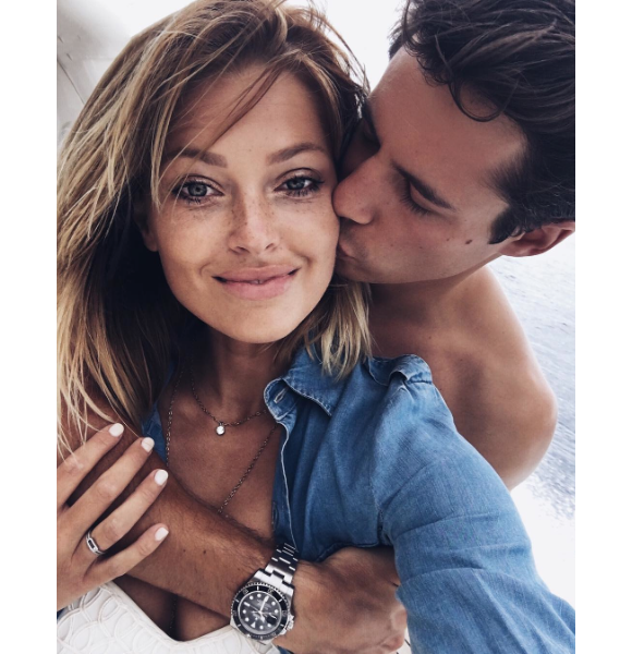 Caroline Receveur et son chéri Valentin Lucas à Ibiza le 8 août 2016.