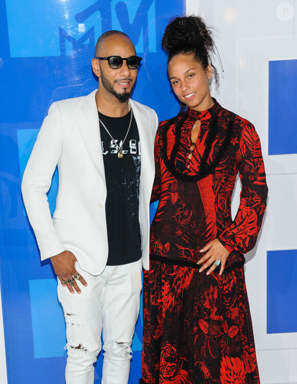 Alicia Keys et son mari Swizz Beatz - Photocall des MTV Video Music Awards 2016 au Madison Square Garden à New York. Le 28 août 2016