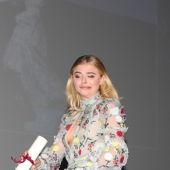 Chloë Grace Moretz  à la soirée d'ouverture du 42ème Festival du cinéma Américain de Deauville le 2 septembre 2016. © Denis Guignebourg/Bestimage